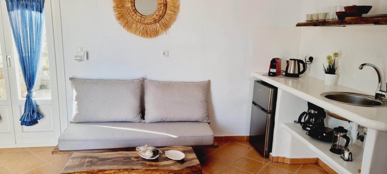 Syros Apartments Suites Chryssonisos Кинион Экстерьер фото